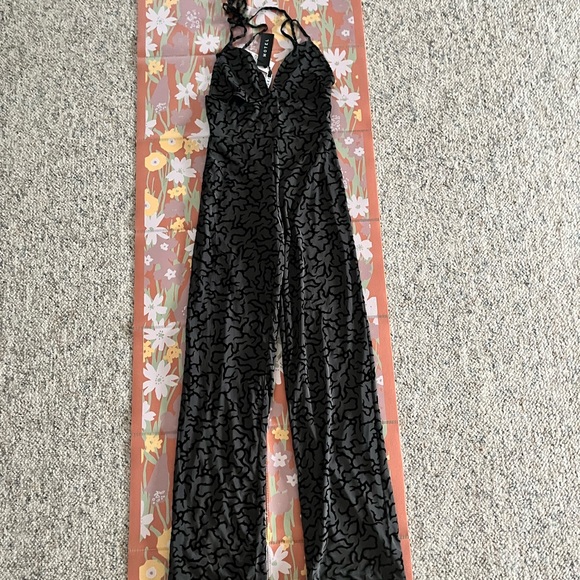 NWT UO Strappy Jumpsuit - Picture 9 of 10